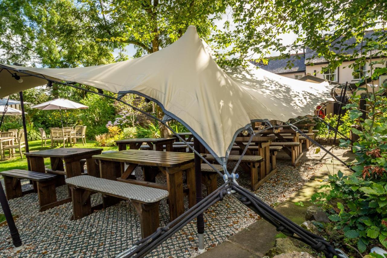 Castle Inn Lydford Exterior photo